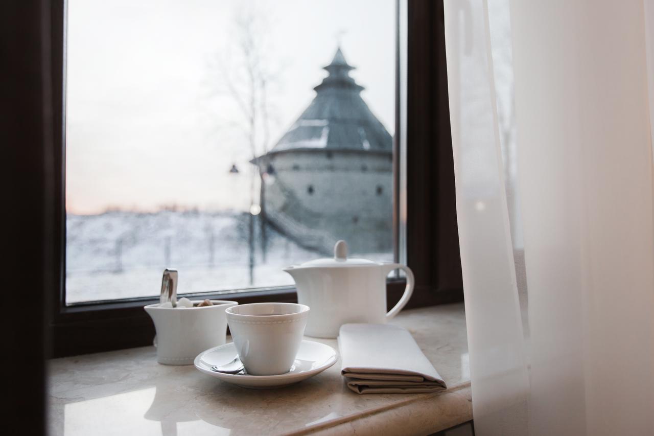 Hotel Pokrovsky Pskov Bagian luar foto